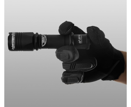 Фонарь подствольный Armytek Dobermann XP-E2, 200 люмен, зелёный, до 274 м, 1x18650 (не входит в комплект) купить в интернет-магазине ХантингАрт